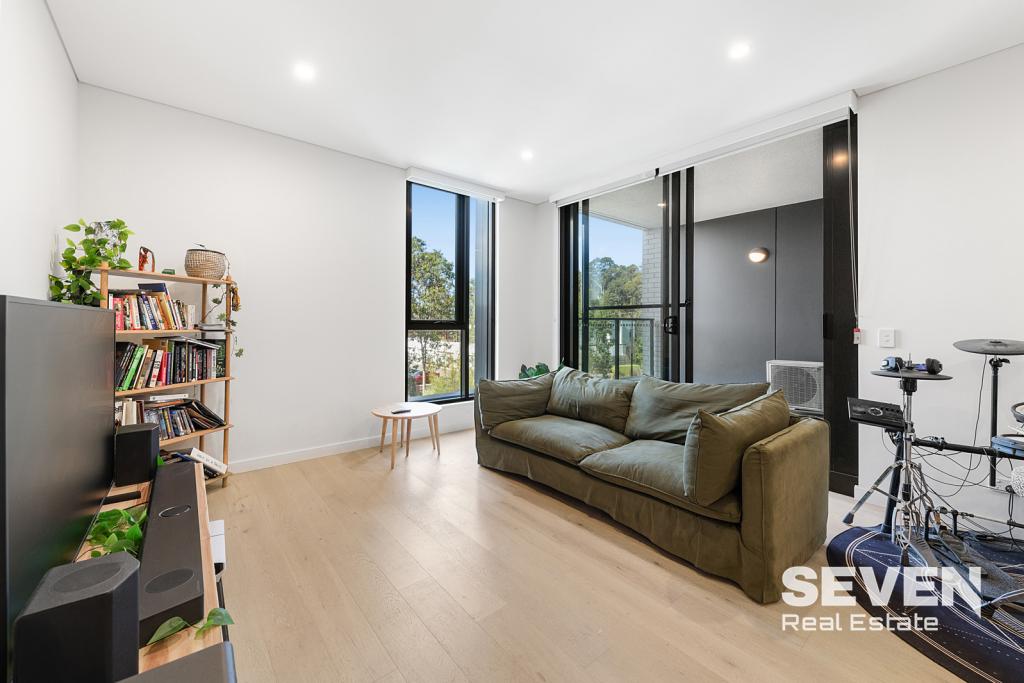 215/1 MULYAN ST, ROUSE HILL, NSW 2155