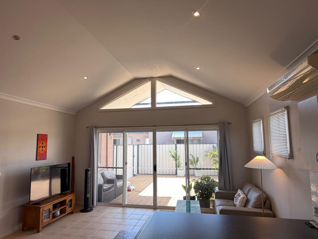 6/4 Seakist Rtt, Kalbarri, WA 6536