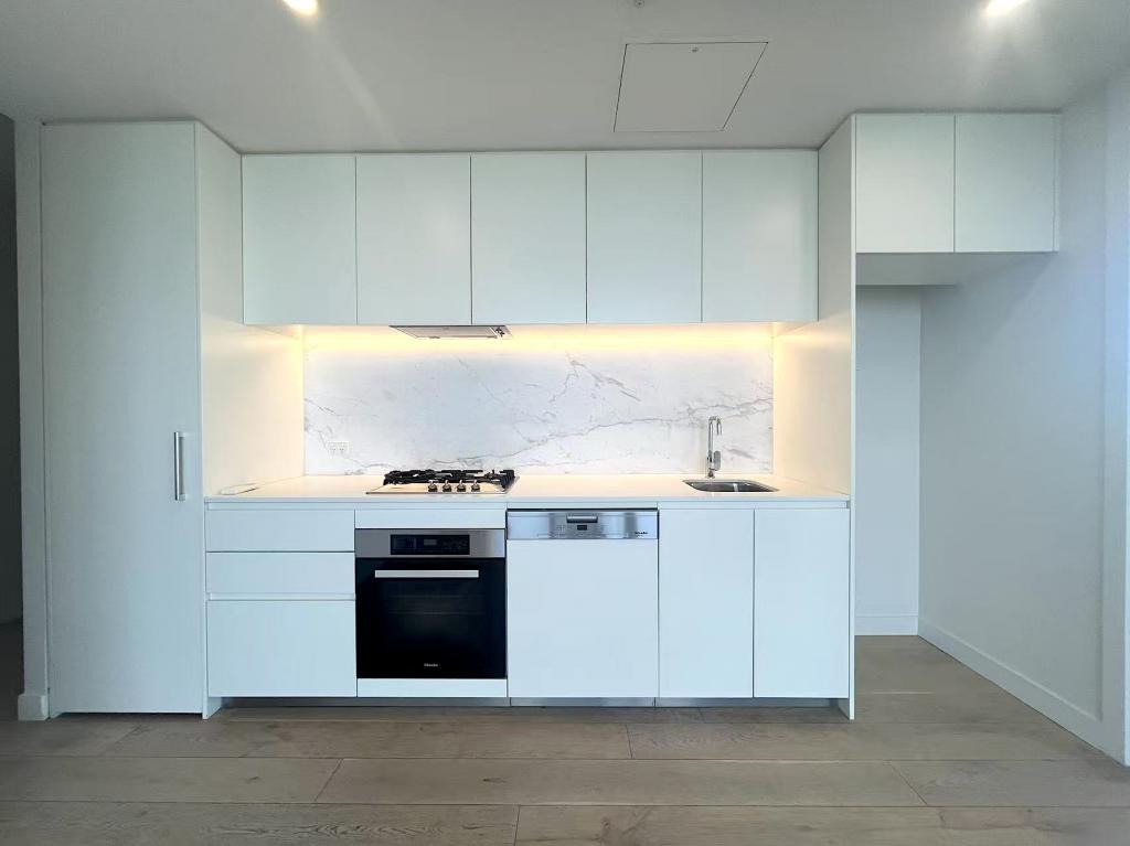 1203/803 Dandenong Rd, Malvern East, VIC 3145