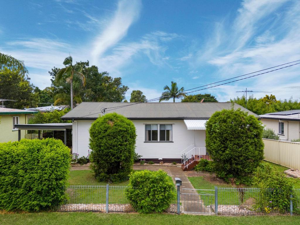 129 Blackall St, Basin Pocket, QLD 4305