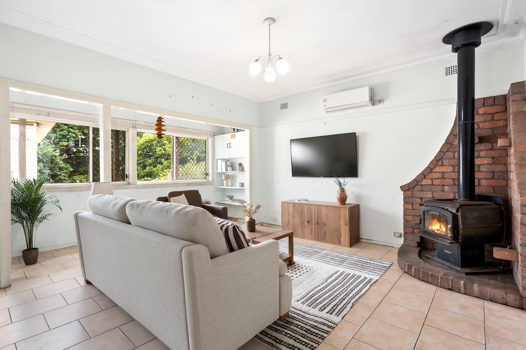 56 Preston St, Figtree, NSW 2525