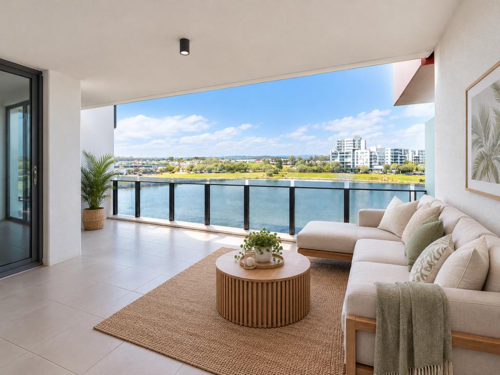 2206/25 EAST QUAY DR, BIGGERA WATERS, QLD 4216