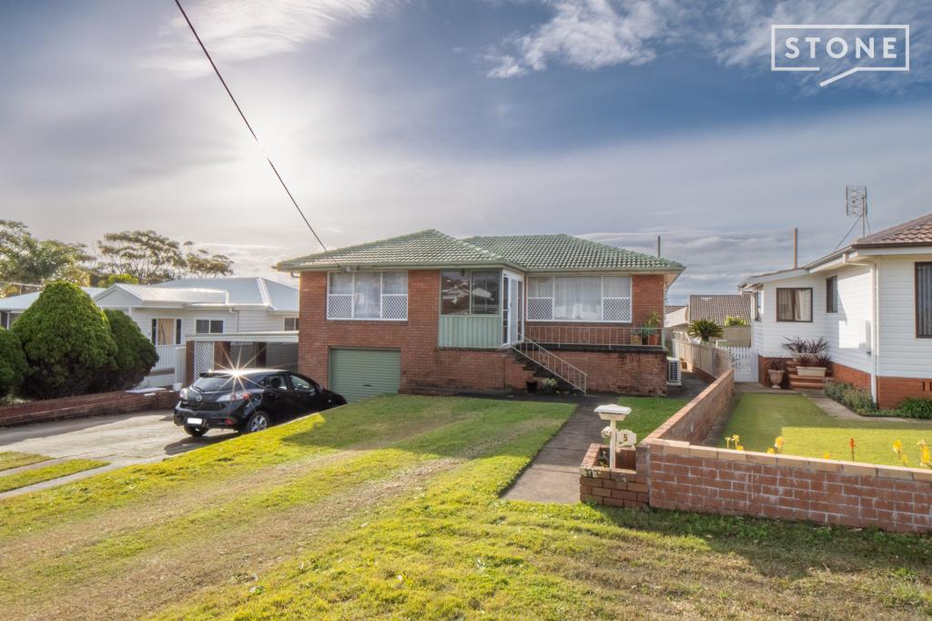 5 Macquarie Gr, Caves Beach, NSW 2281