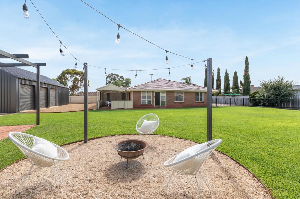 12 Hermitage Dr, Angle Vale, SA 5117