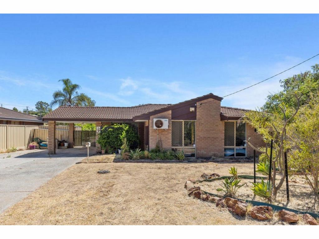 14 Corringle Gr, South Lake, WA 6164