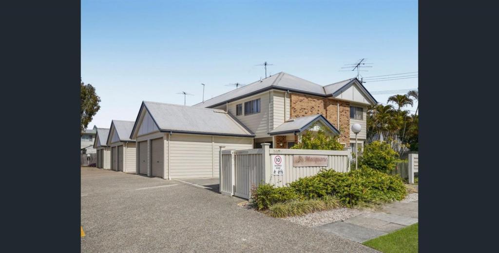 10/1 Ivory St, Booval, QLD 4304