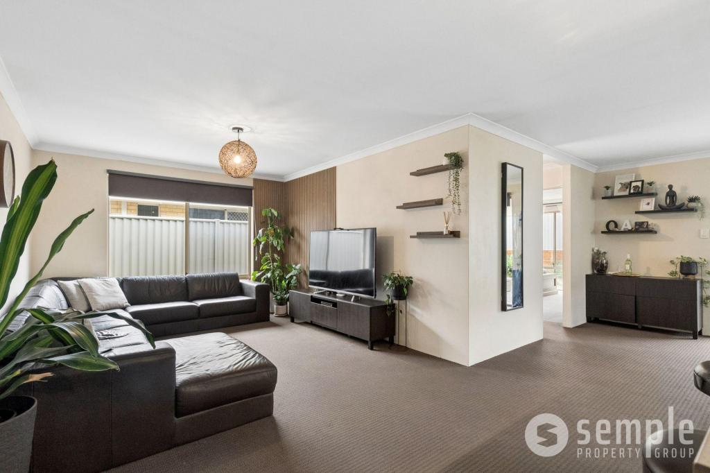 8 Litchfield Cir, Wandi, WA 6167
