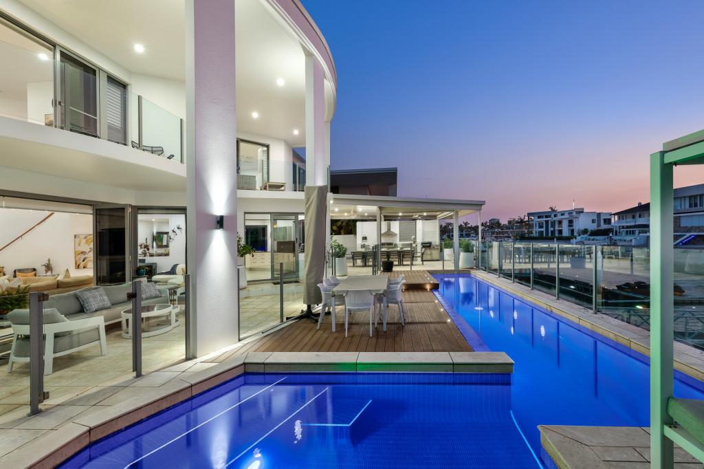 28 Buccaneer Ct, Surfers Paradise, QLD 4217