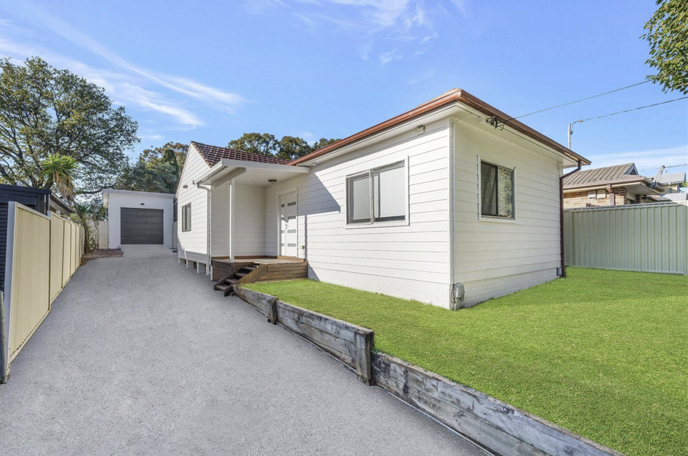 97 Hillcrest Ave, Greenacre, NSW 2190