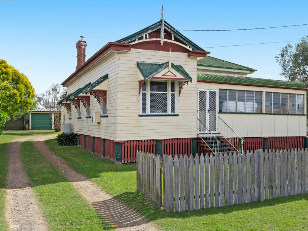 61 Canning St, Warwick, QLD 4370