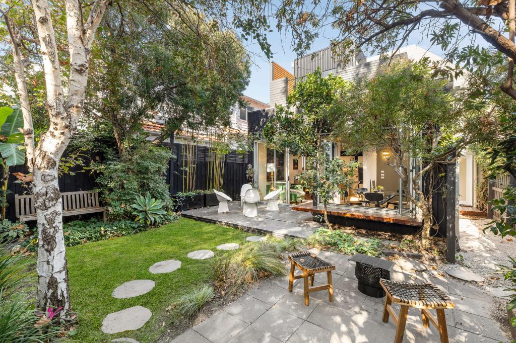 6 Thackeray St, Elwood, VIC 3184