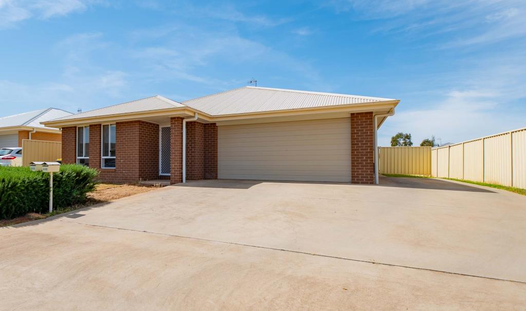 44A & 44B MADDEN DR, GRIFFITH, NSW 2680