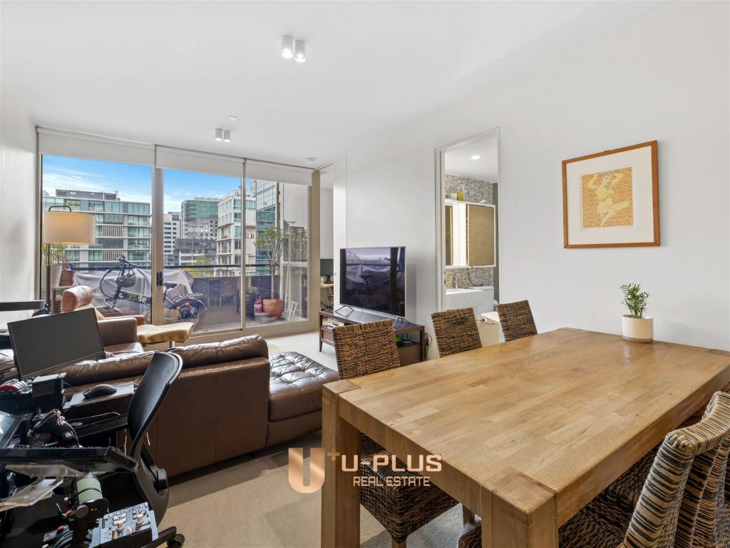 714/74 Queens Rd, Melbourne, VIC 3004