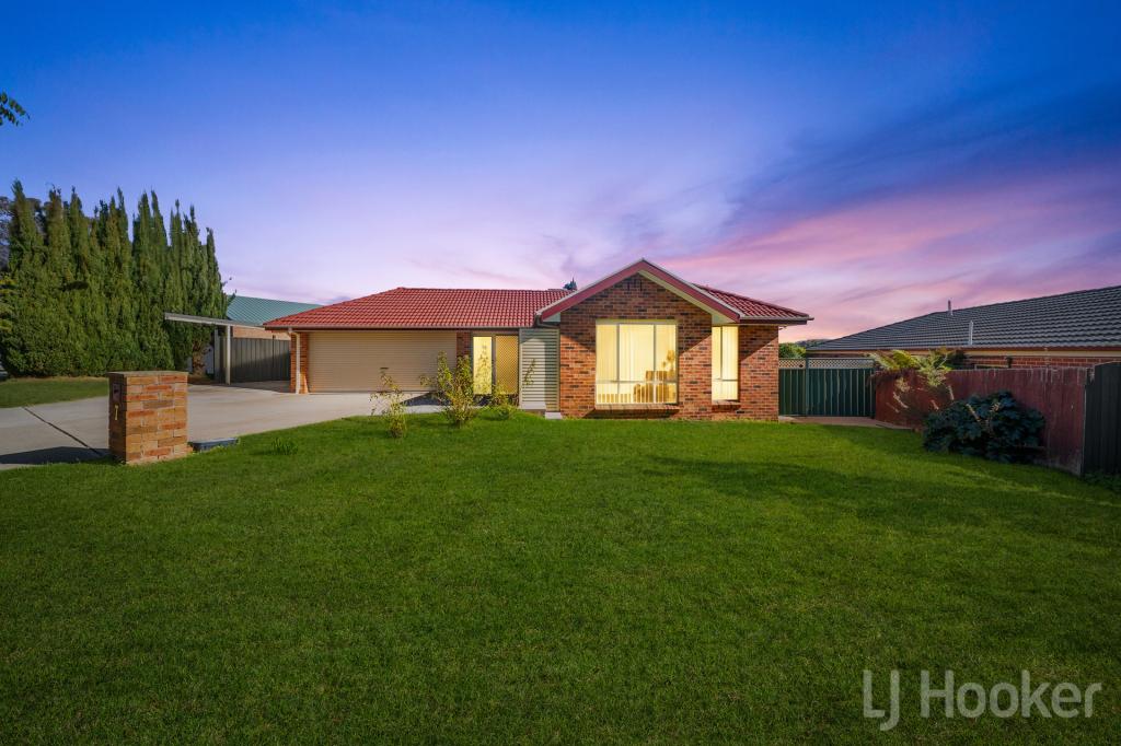 7 Winter Pl, Jerrabomberra, NSW 2619