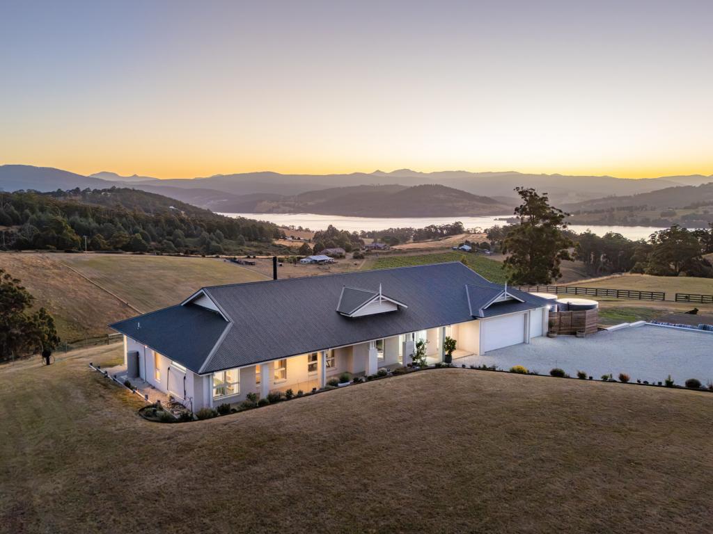 117 Oakfords Rd, Lower Wattle Grove, TAS 7109