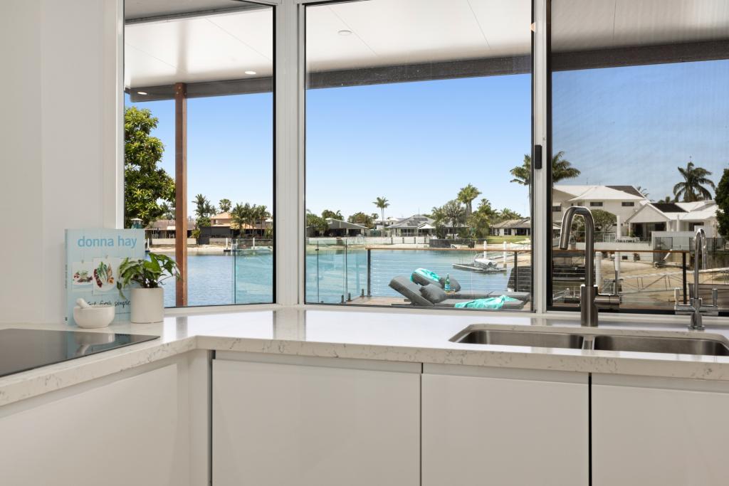 30 Maroochy Waters Dr, Maroochydore, QLD 4558