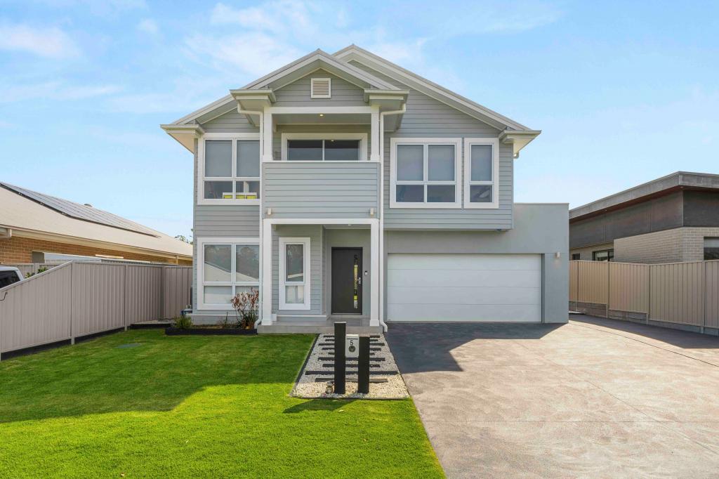 5 Birkdale Cct, Sussex Inlet, NSW 2540