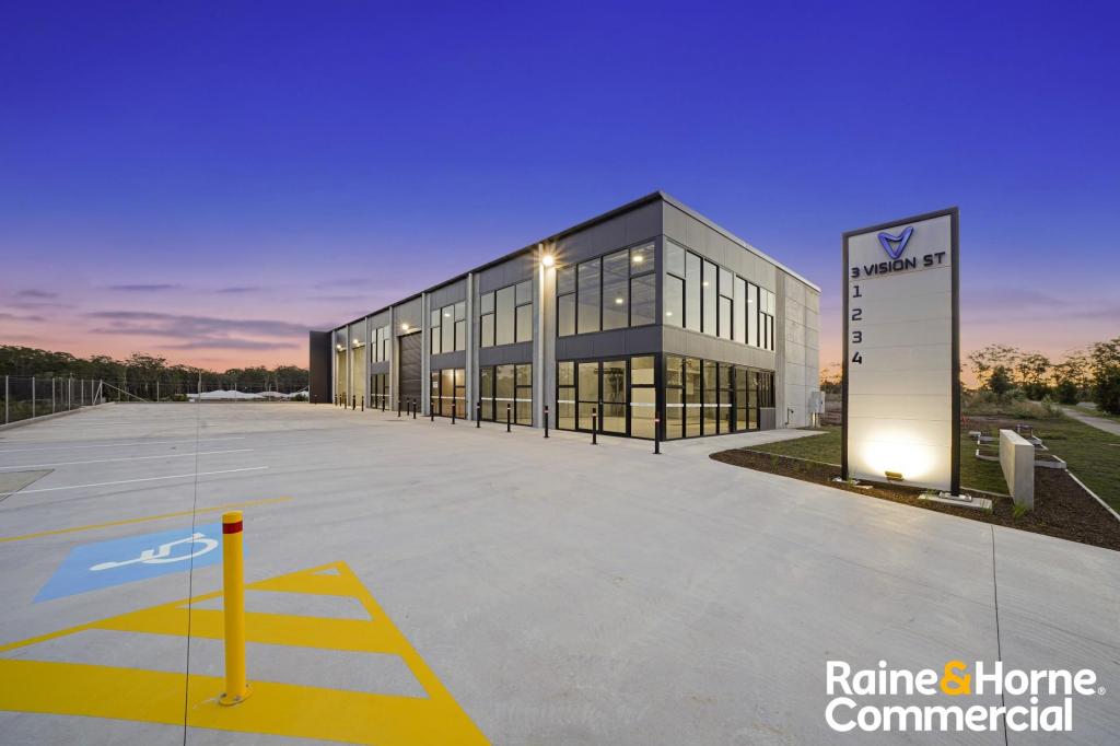 Units 2, 3 & 4/3 Vision St, Thrumster, NSW 2444