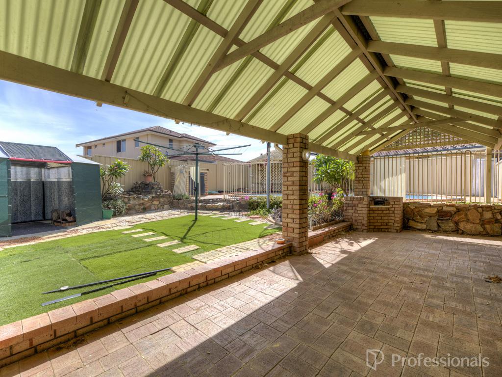 19 Bresnaham Pl, Marangaroo, WA 6064