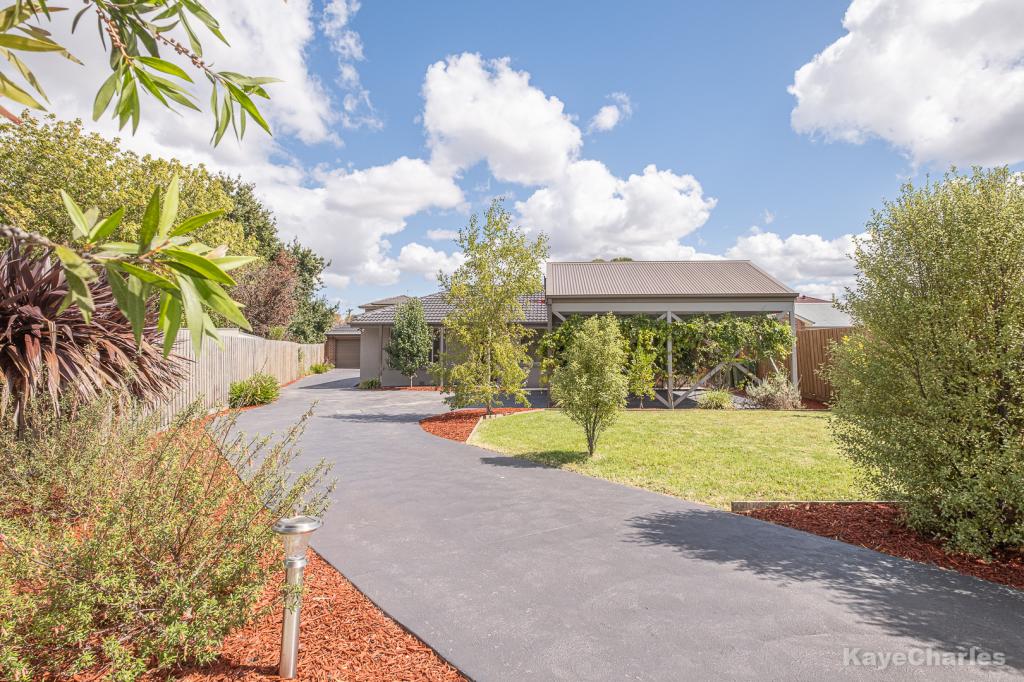 1/9 GOFF ST, BEACONSFIELD, VIC 3807