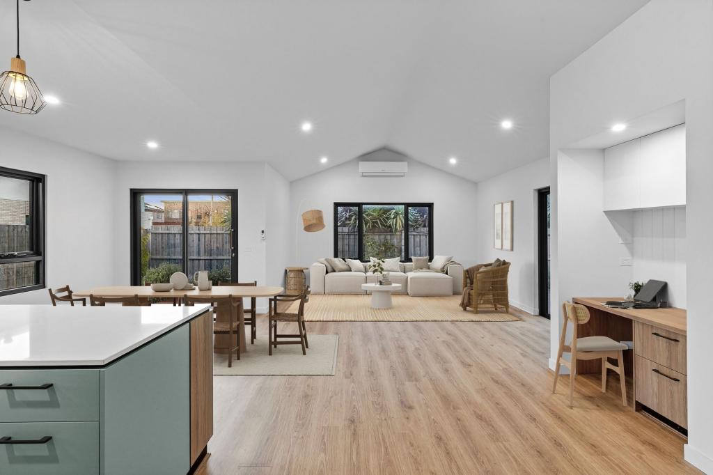 2/42 Bellarine Hwy, Queenscliff, VIC 3225