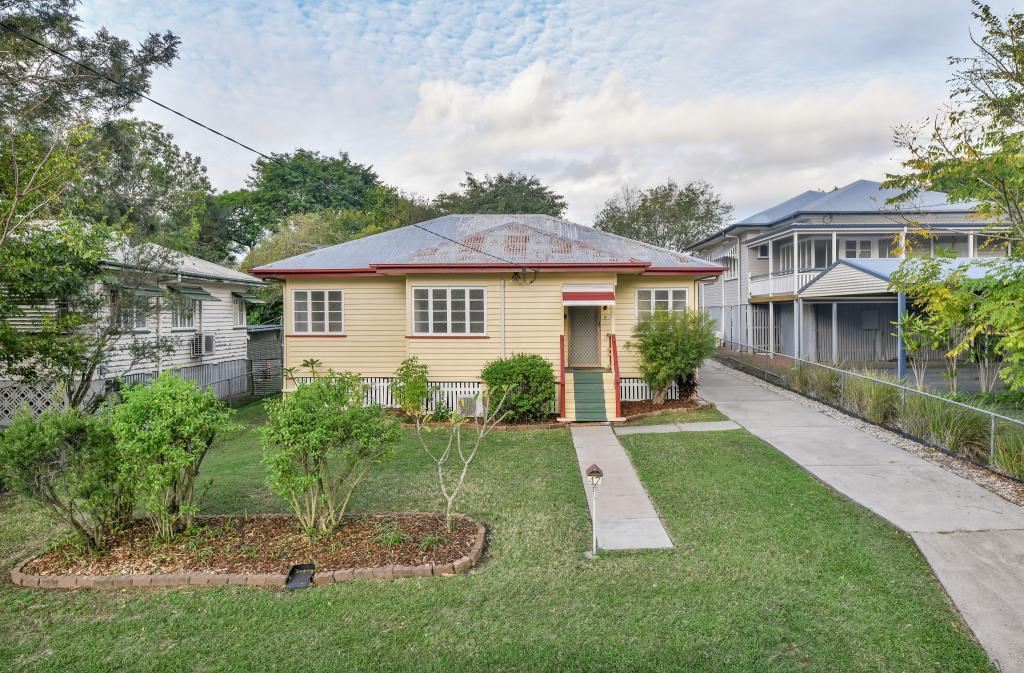 47 Alexandra St, North Booval, QLD 4304