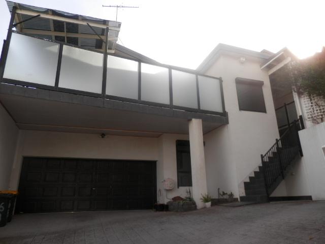 16b Karin Cres, Glenroy, VIC 3046