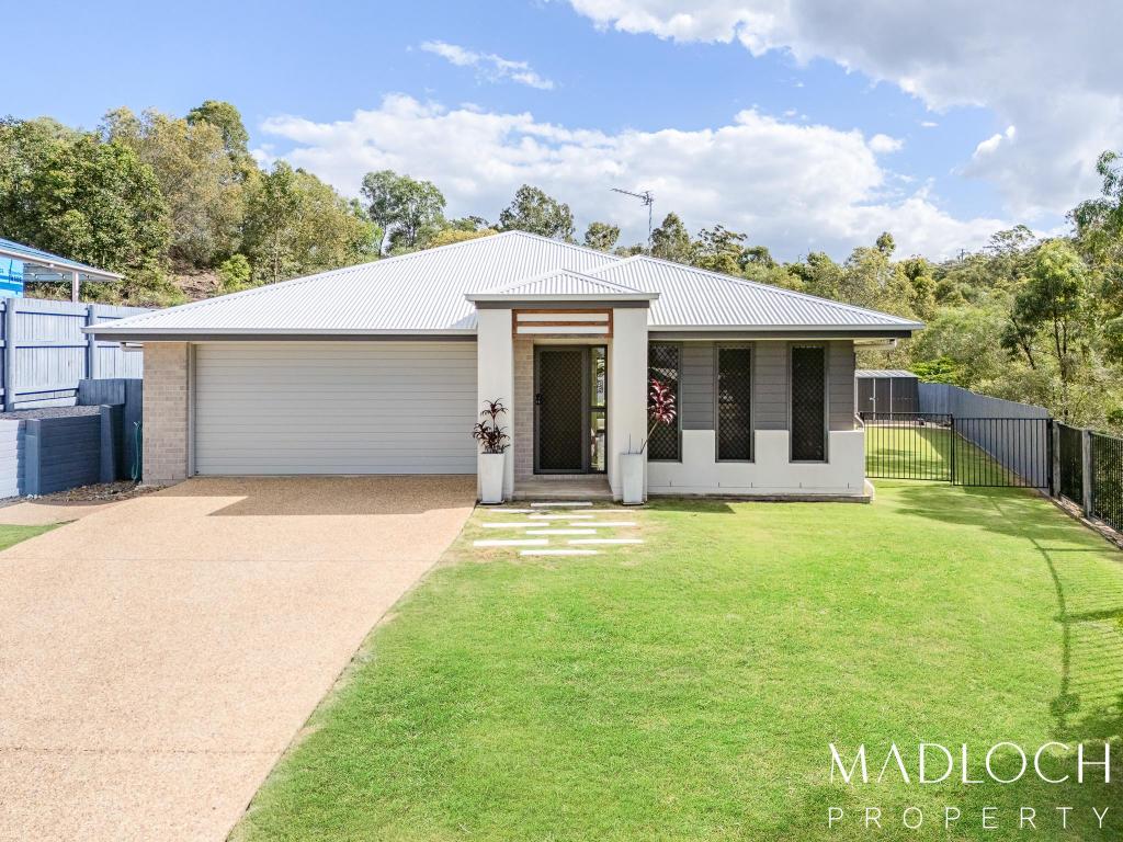 44 FITZROY AVE, CLINTON, QLD 4680