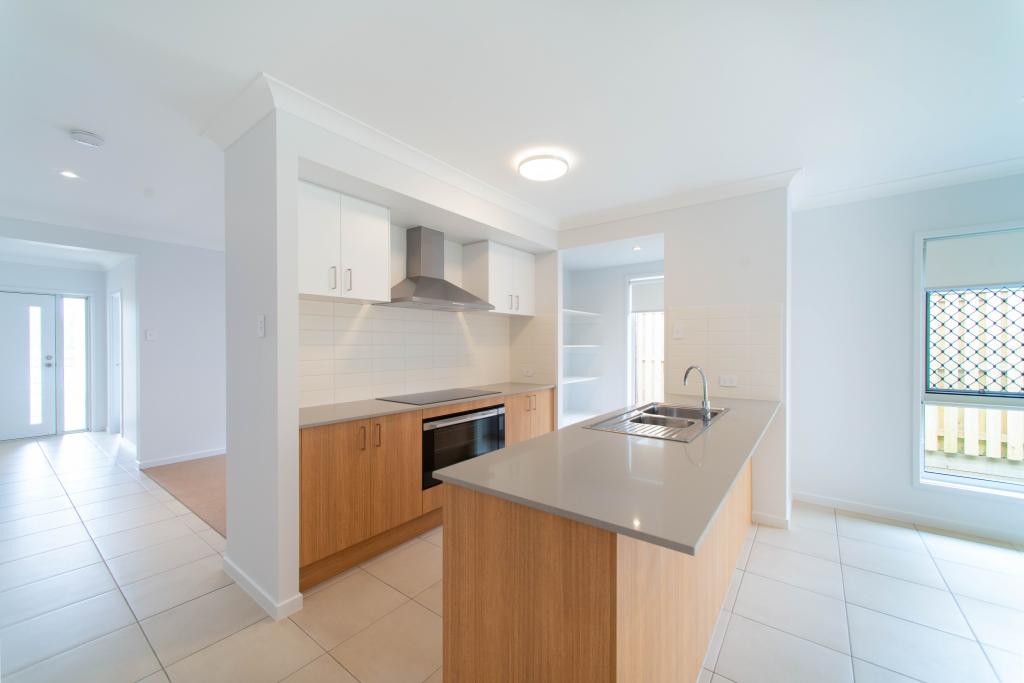 15 Villa Bvd, Nerang, QLD 4211