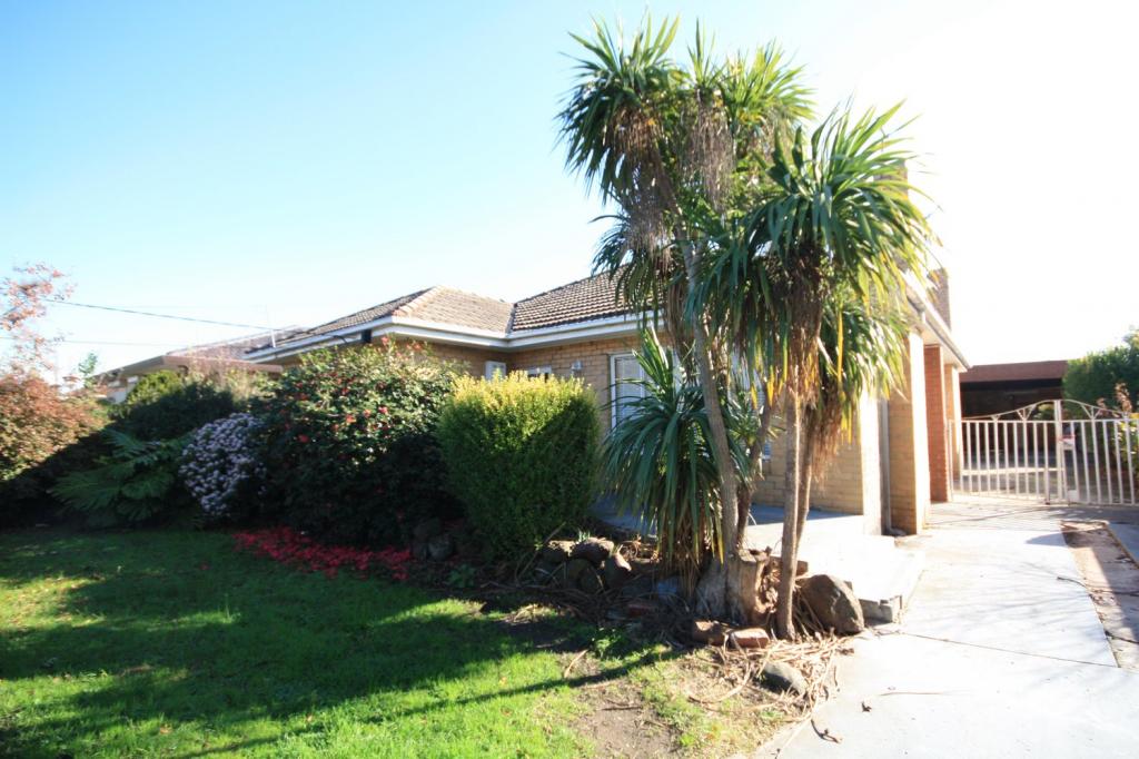 4 Tarana Ave, Glenroy, VIC 3046