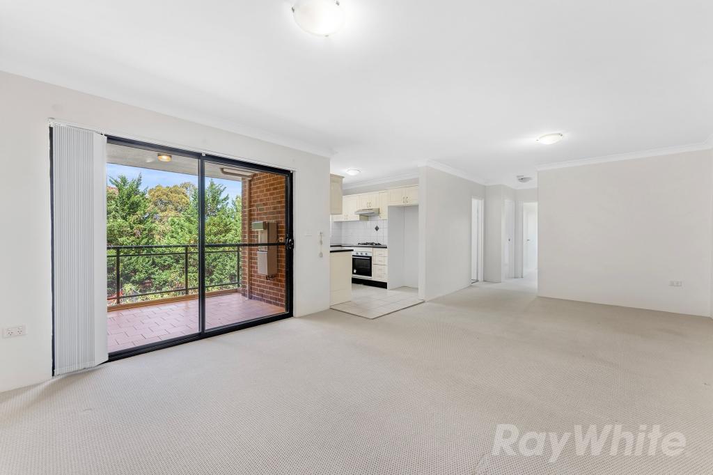 27/2 MULLA RD, YAGOONA, NSW 2199