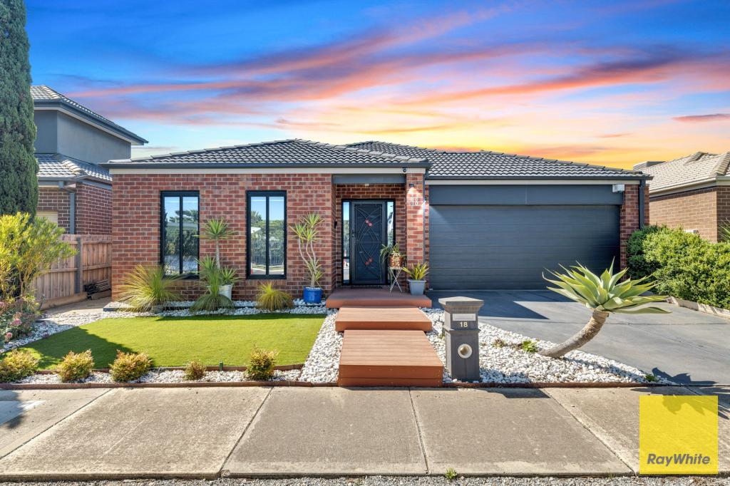 18 Caraleena Dr, Tarneit, VIC 3029