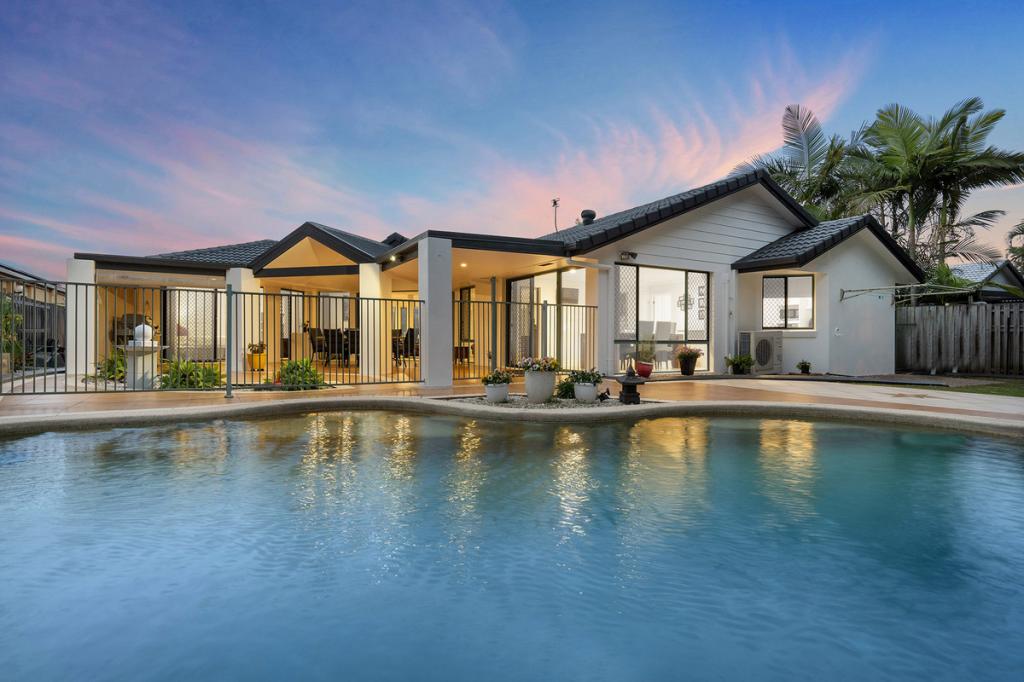 45 Lakeshore Dr, Helensvale, QLD 4212