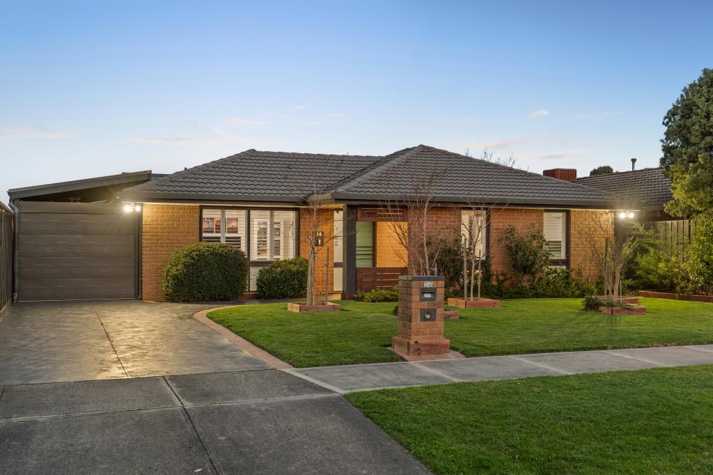 14 WILLUNGA CT, BERWICK, VIC 3806
