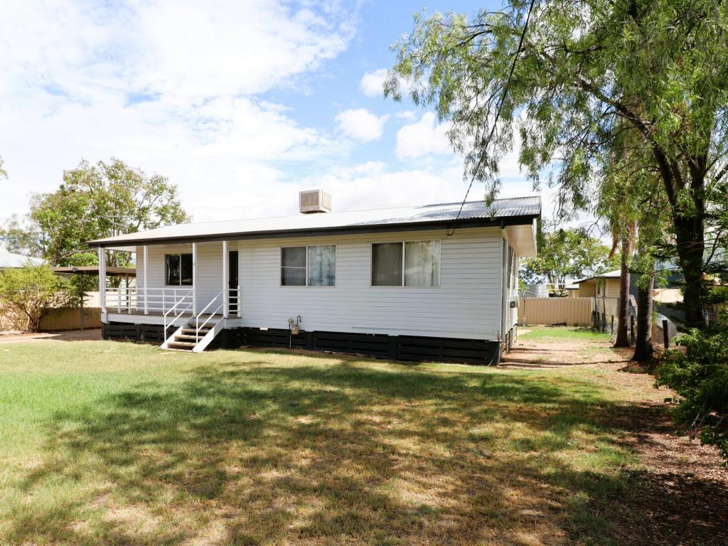 8 Foott St, Roma, QLD 4455