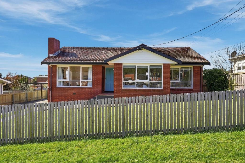 15 Ashbourne Gr, West Moonah, TAS 7009