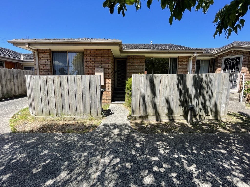 2/2 Whitburn St, Clayton, VIC 3168