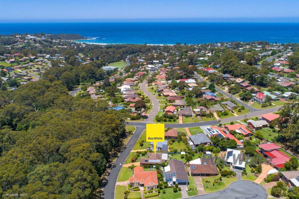 5 OXLEY CRES, MOLLYMOOK BEACH, NSW 2539