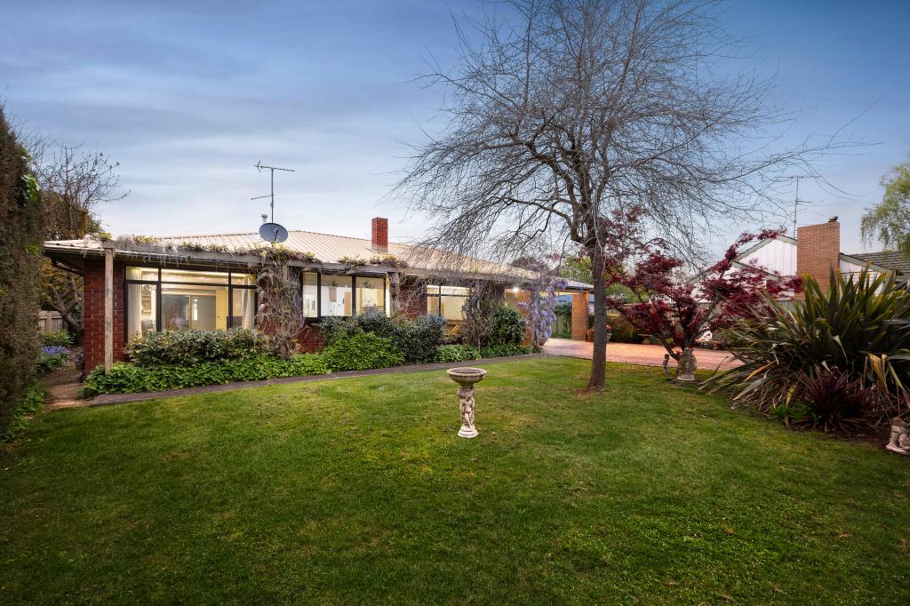 65 Dunsford St, Lancefield, VIC 3435