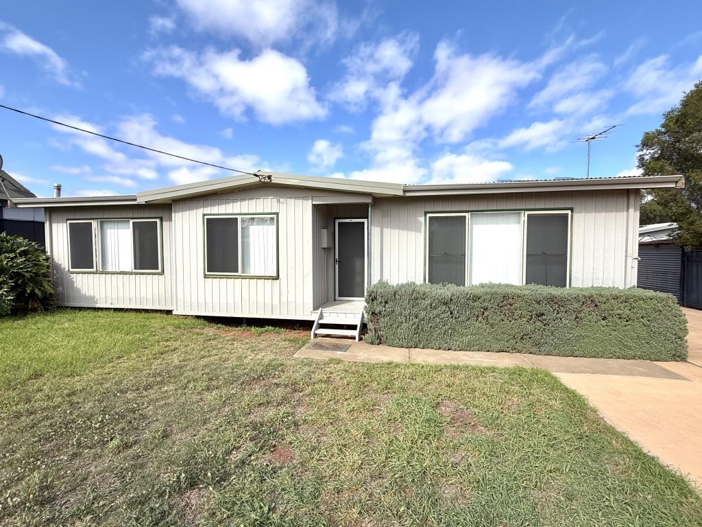 10 Millen St, Boulder, WA 6432