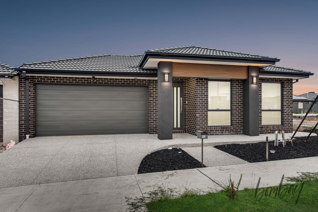 3 Harding St, Mickleham, VIC 3064