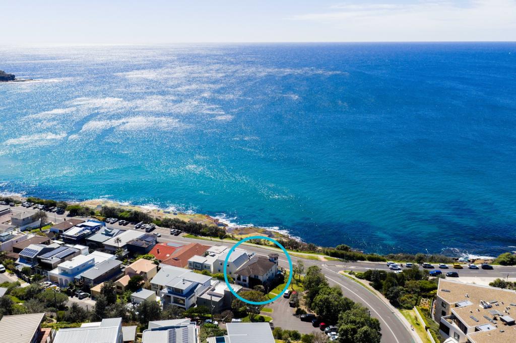 8 Carrington Pde, Freshwater, NSW 2096