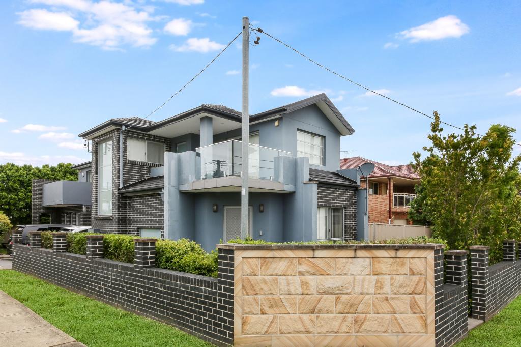 34c Old Kent Rd, Greenacre, NSW 2190