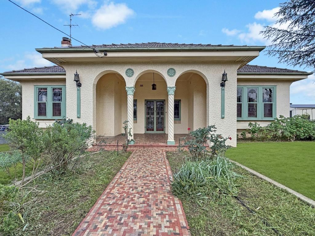 43 Mclerie St, Young, NSW 2594