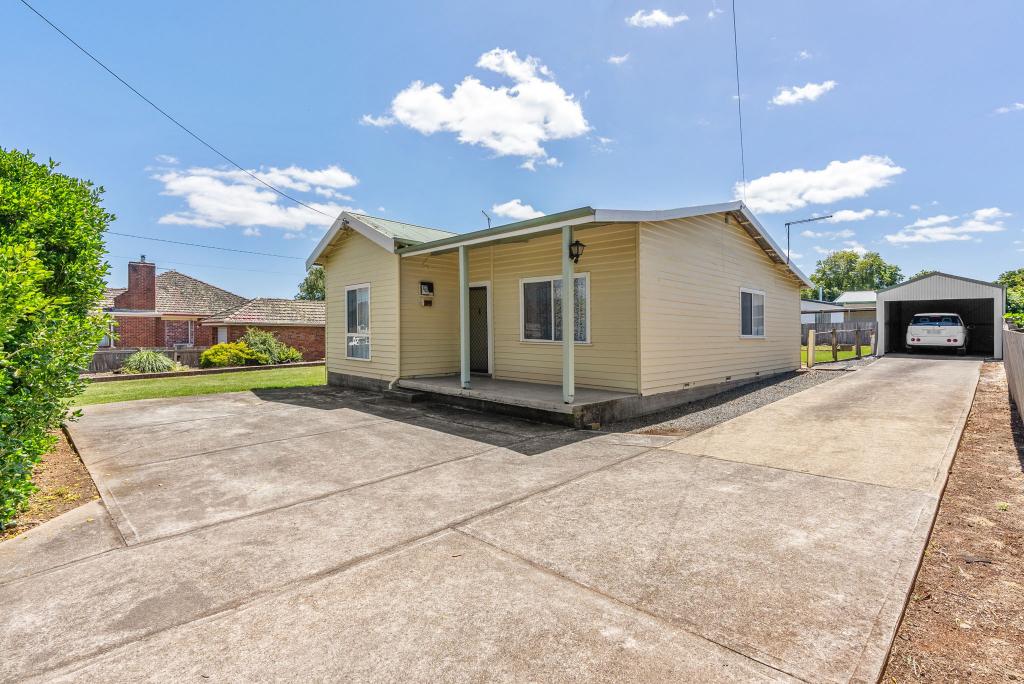 52 George St, Scottsdale, TAS 7260