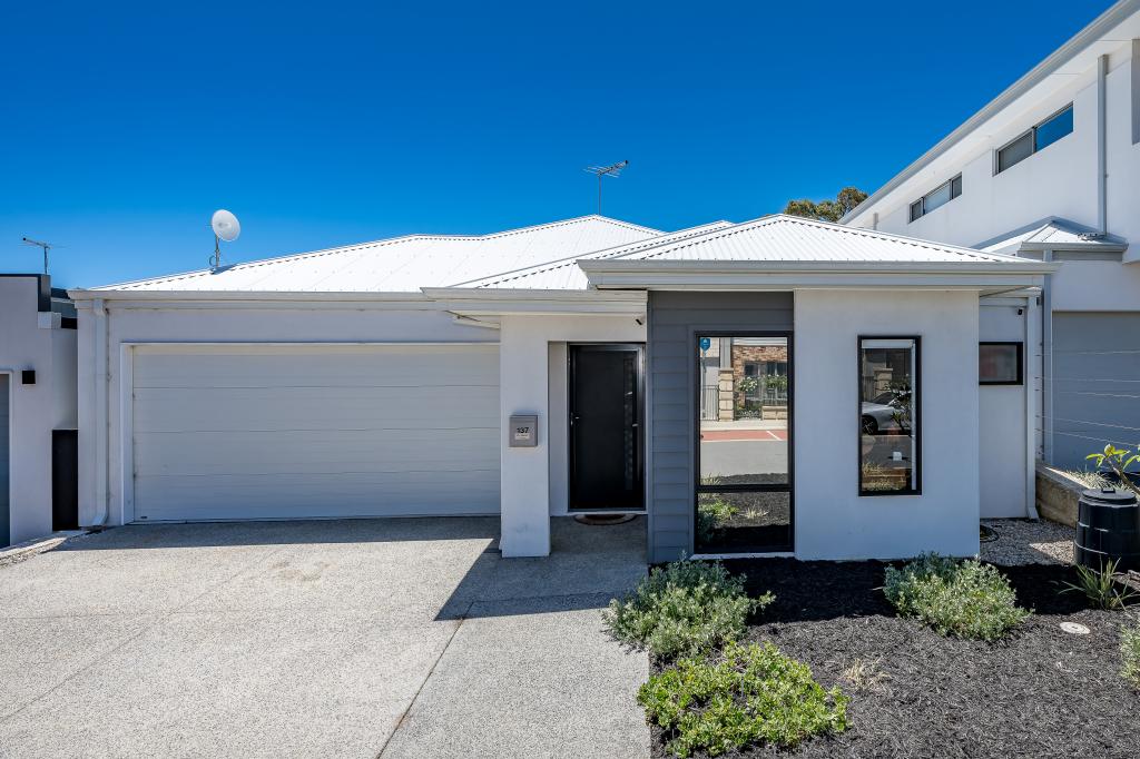 137 COSIMO DR, WOODVALE, WA 6026