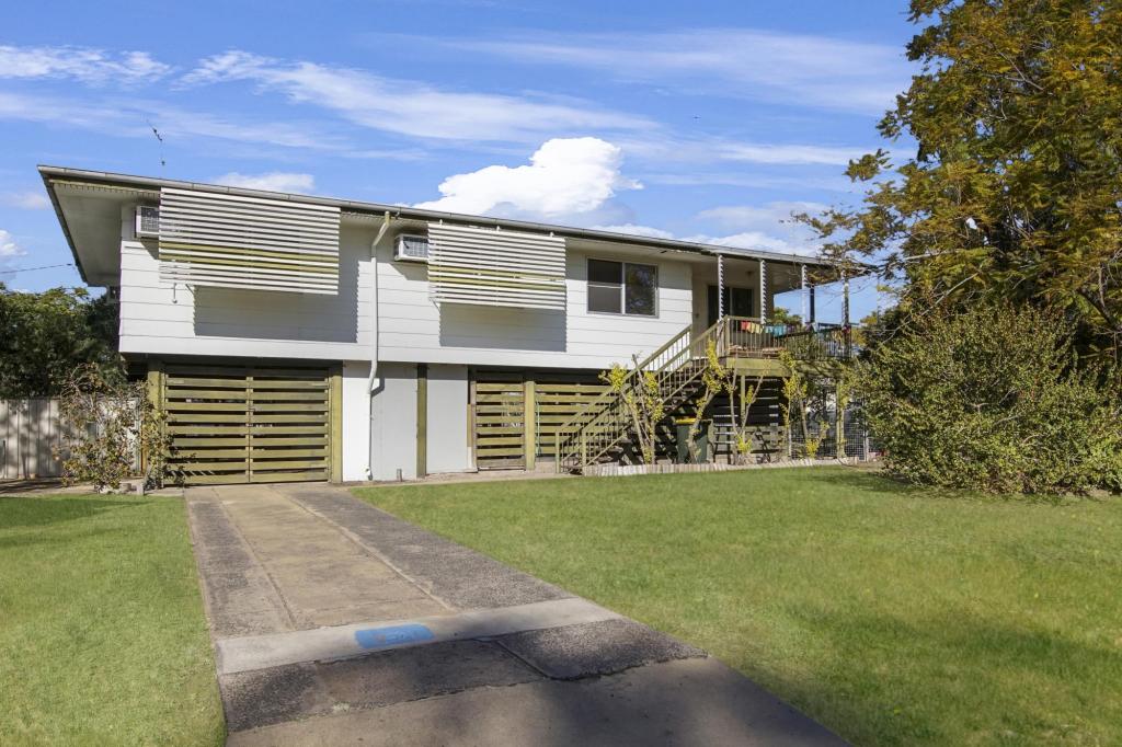 2 Spring Cres, Dysart, QLD 4745