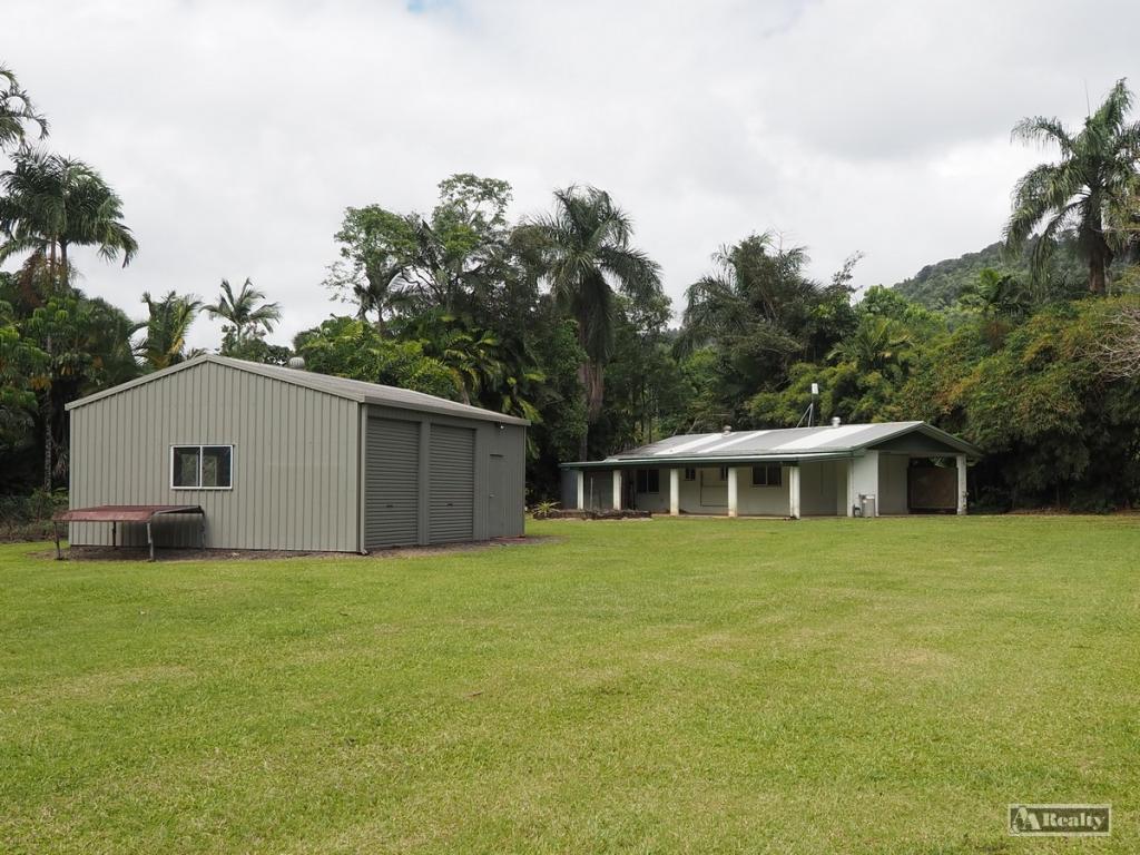 18 Meuanbah Rd, Bombeeta, QLD 4871