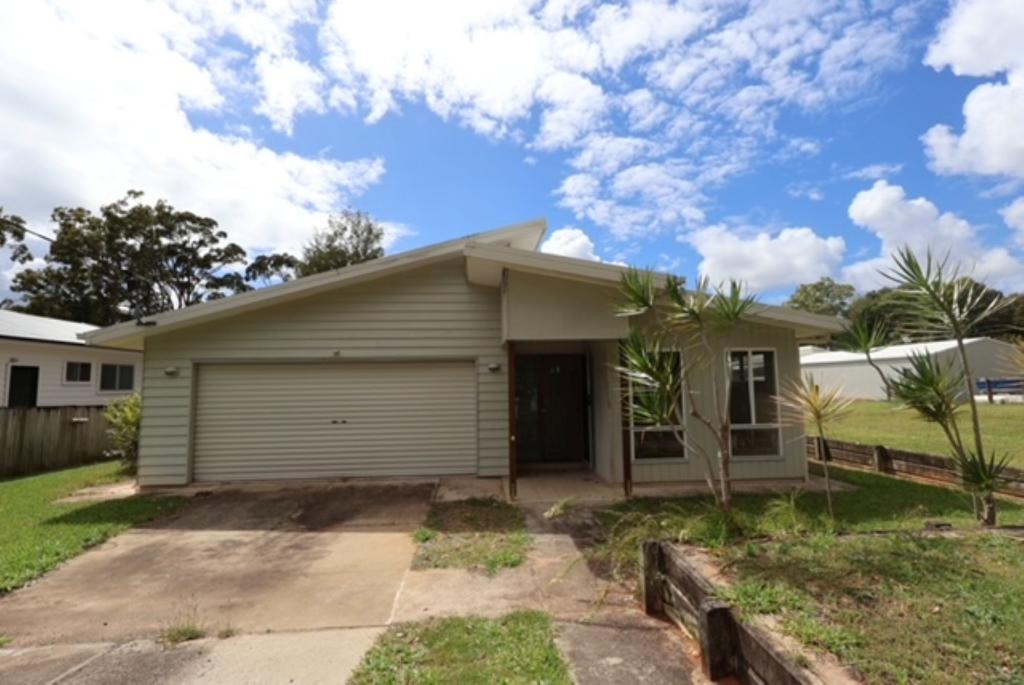 4 Kevin St, Macleay Island, QLD 4184