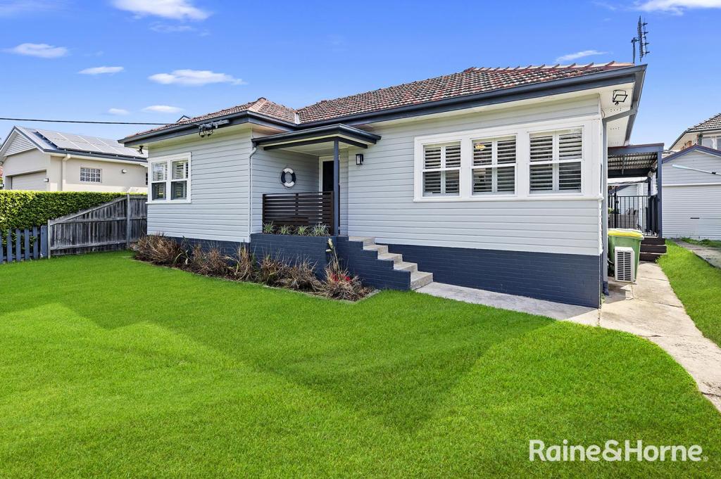 48 Albany St, Point Frederick, NSW 2250